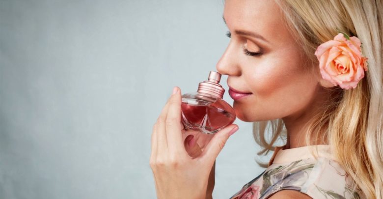 Kalıcı Parfümler İçin 5 Etkili Çözüm