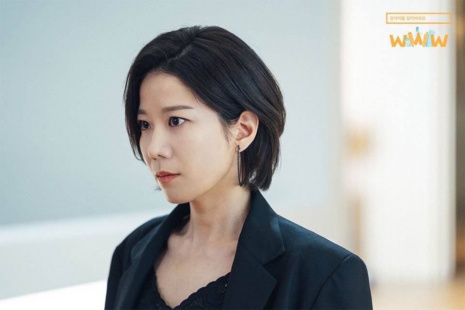 Jeon Hye‑Jin (Song Ka-Kyung) .