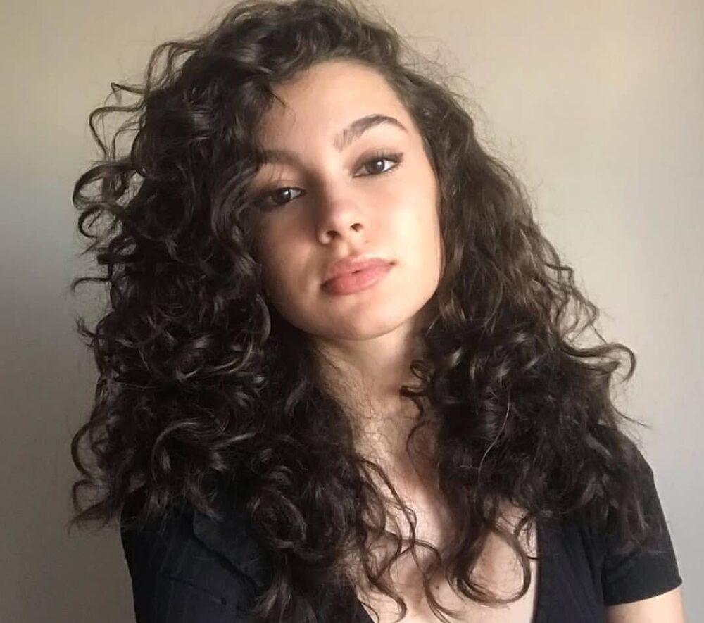 Su Burcu Yazgı Coşkun Kimdir? Kivi Tadında