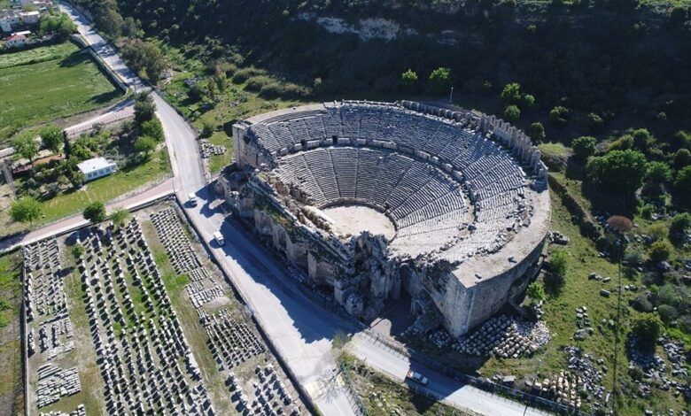 Hititlerden Günümüze "Perge Antik Kenti"