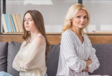 Anne-Kız Kıskançlığı Nedir?